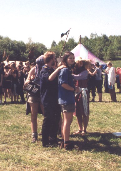 eroeffnung2.jpg (54800 Byte)