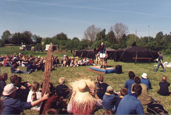 eroeffnung3.jpg (73501 Byte)