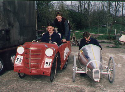 Seifenkisten.jpg (37930 Byte)